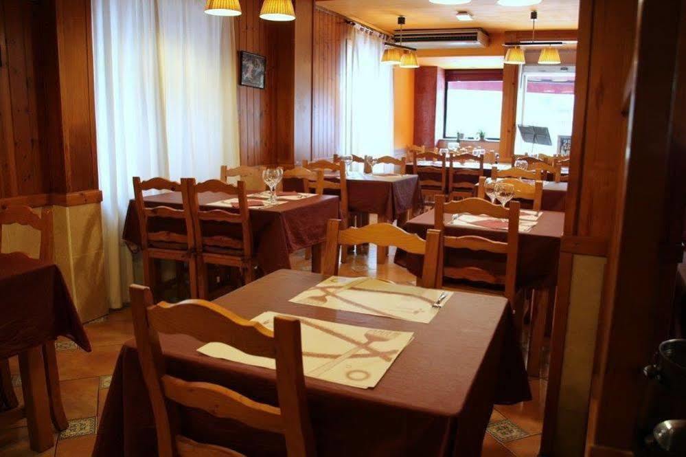 קרדדאו Hostal Fonda Galicia מראה חיצוני תמונה